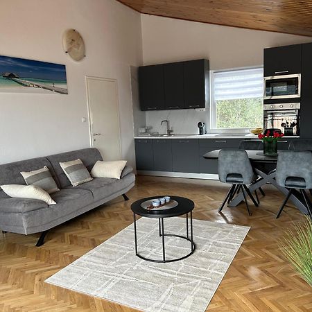Apartment Golubica 2 مارينا المظهر الخارجي الصورة
